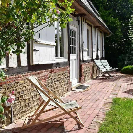 Le Clos Aux Oiseaux Holiday home La Poterie-Mathieu