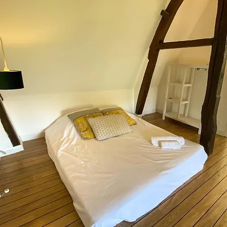 Le Clos Aux Oiseaux Holiday home La Poterie-Mathieu